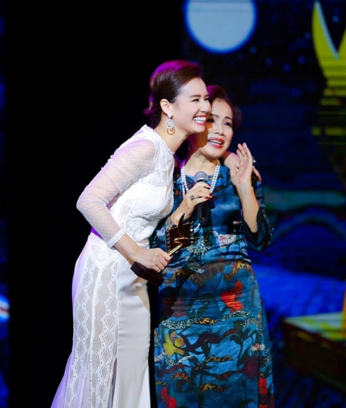 canh dieu vang giai thuong day ray thi phi