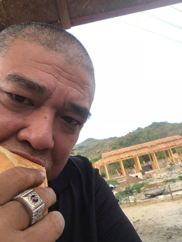 du bi che xuong phong do le tuan anh van khien van phu nu me man vi pham chat xung danh dang may rau