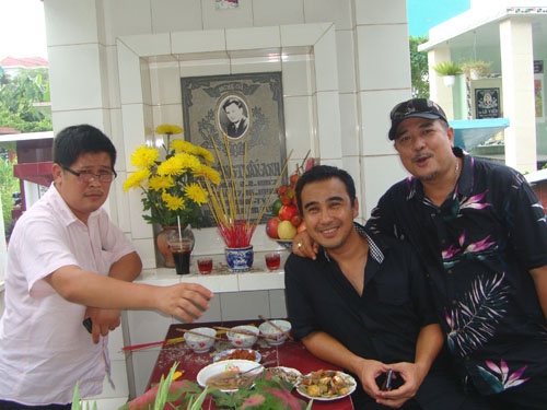 Dù bị chê xuống phong độ, Lê Tuấn Anh vẫn khiến vạn phụ nữ mê mẩn vì phẩm chất xứng danh đấng mày râu du bi che xuong phong do le tuan anh van khien van phu nu me man vi pham chat xung danh dang may rau