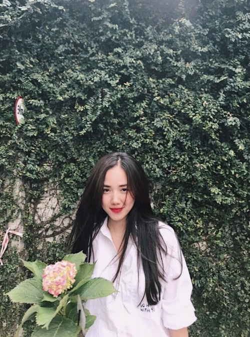 5 thang sau thanh cong tu hit khung trieu view phuong ly gay sot khi len doi xe hop hang sang