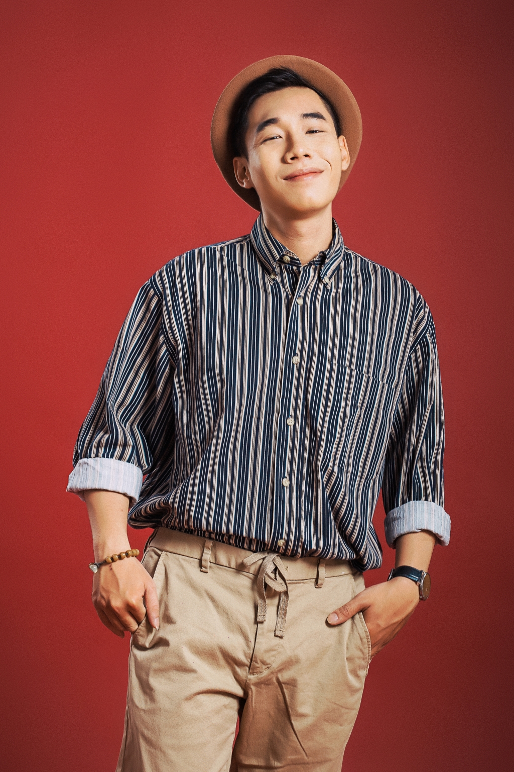 du quoc vuong sing my song mot so nguoi ban tu bien ban than thanh con roi