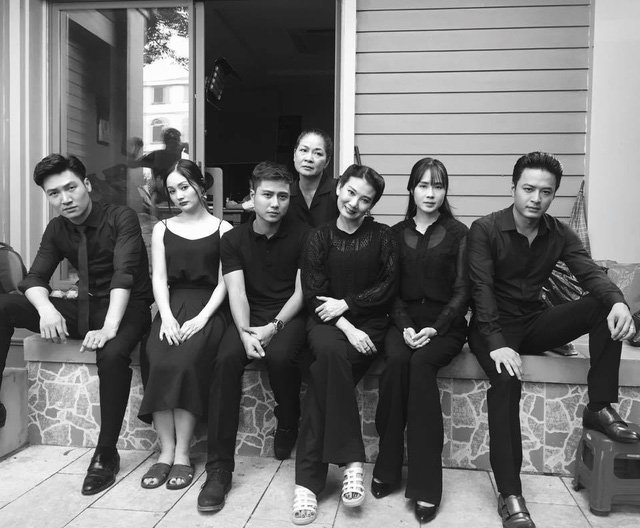 manh truong ke chuyen khong ngo ve dan dien vien ca mot doi an oan