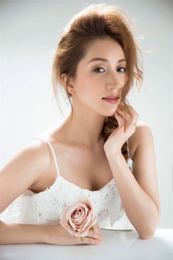 khanh thi phan hien da thay doi nhieu tu khi ben toi