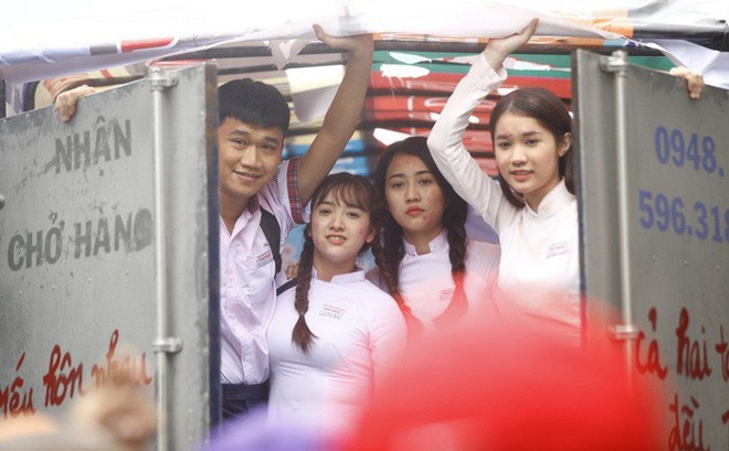sau khi dong chung phim ha cuoi tinh dau xuan nghi khong ngan ngai ke xau gia linh