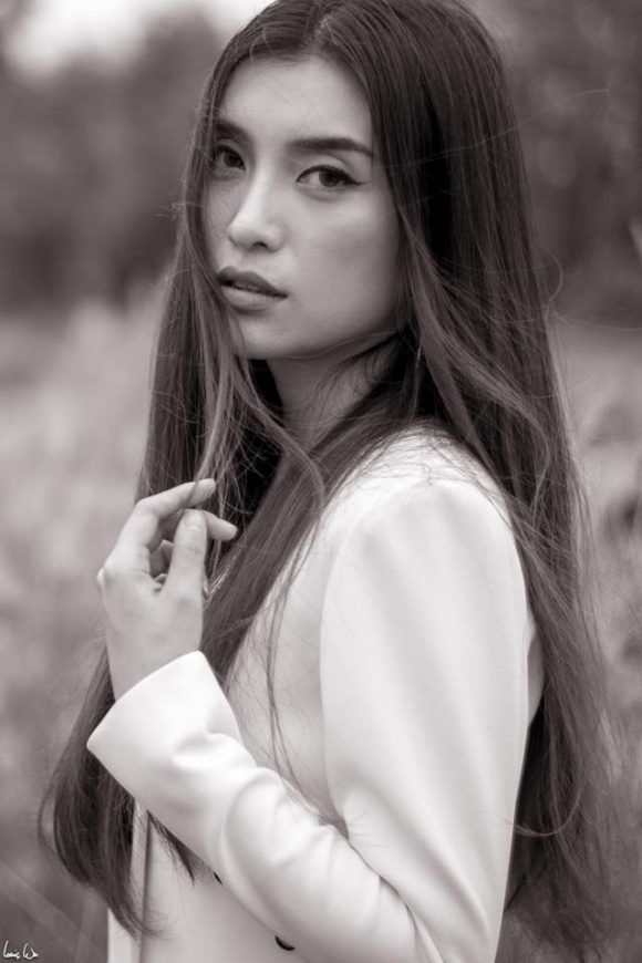 cuoc song sang chanh va goc khuat it biet cua chau gai lam truong tieu chau nhu quynh