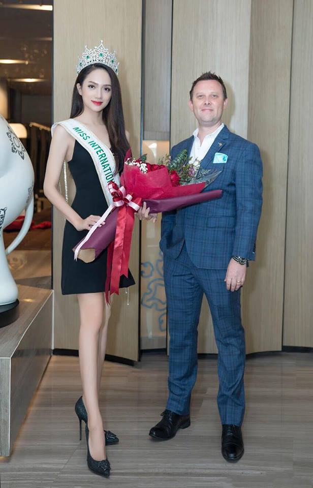 dam vinh hung san sang ho tro hoa hau huong giang to chuc miss universe tiffany tai viet nam