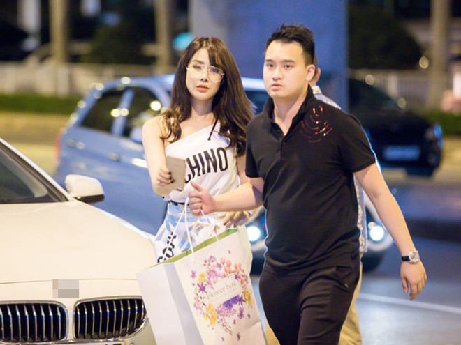 diep lam anh bat khoc khi duoc chong sap cuoi tang nhan trong rap
