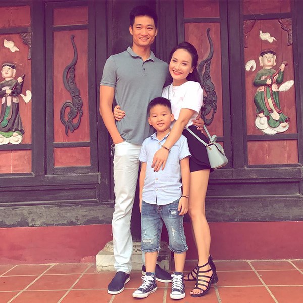 truoc rocker pham anh khoa nhieu sao viet cung tung bi to ga tinh dong nghiep