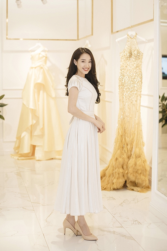 nha phuong ngay cang dat show sau on ao tinh ai cua truong giang