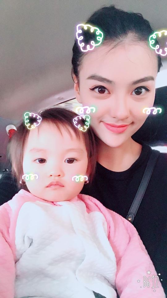 hong que chia se ve cha cua con gai nguoi ta phu me con toi thi co song trong phu quy cung lui tan