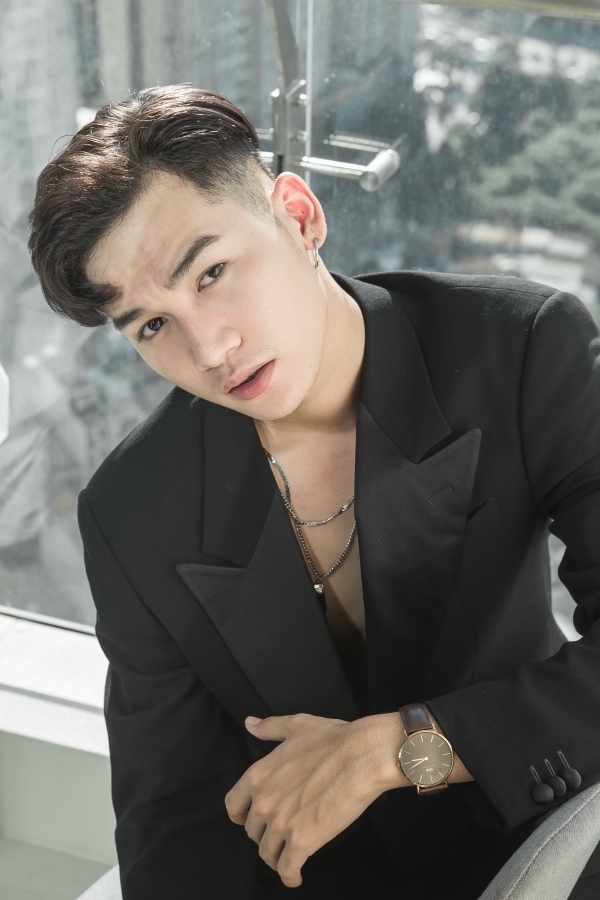 khong chi trung ten duong 4 sao viet tre nay deu so huu nhung giong hat dang nguong mo