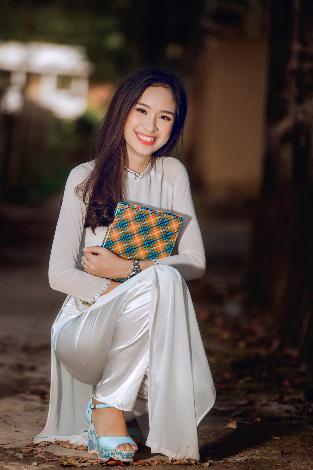 nu sinh phu quoc khoe ve dep trong veo thuot tha voi ta ao dai tinh khoi