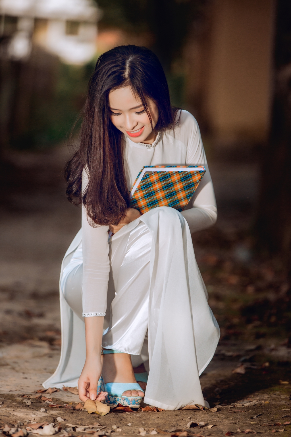 nu sinh phu quoc khoe ve dep trong veo thuot tha voi ta ao dai tinh khoi