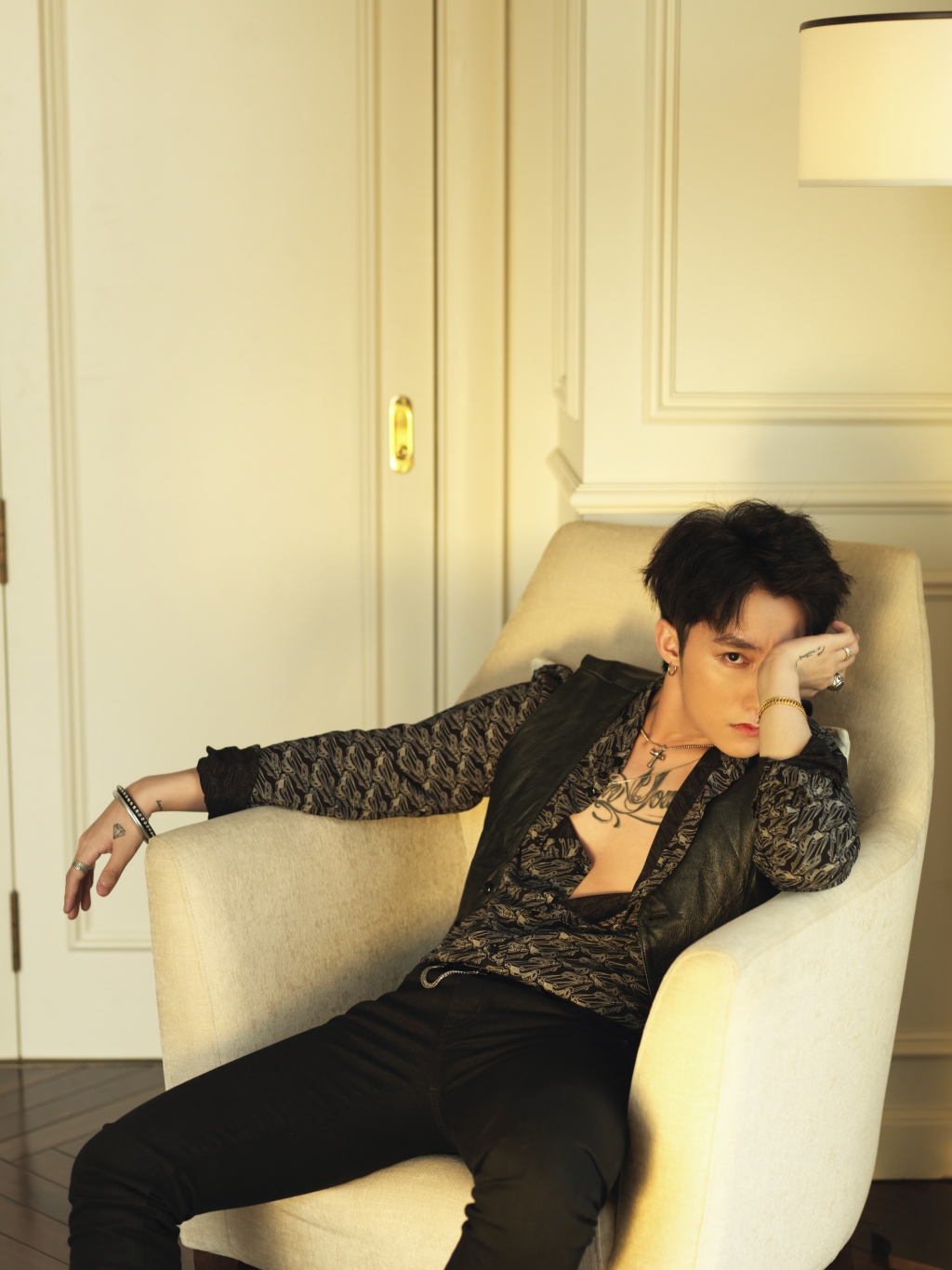 nhung ly do khien khan gia phai mon moi don cho mv moi cua son tung m tp