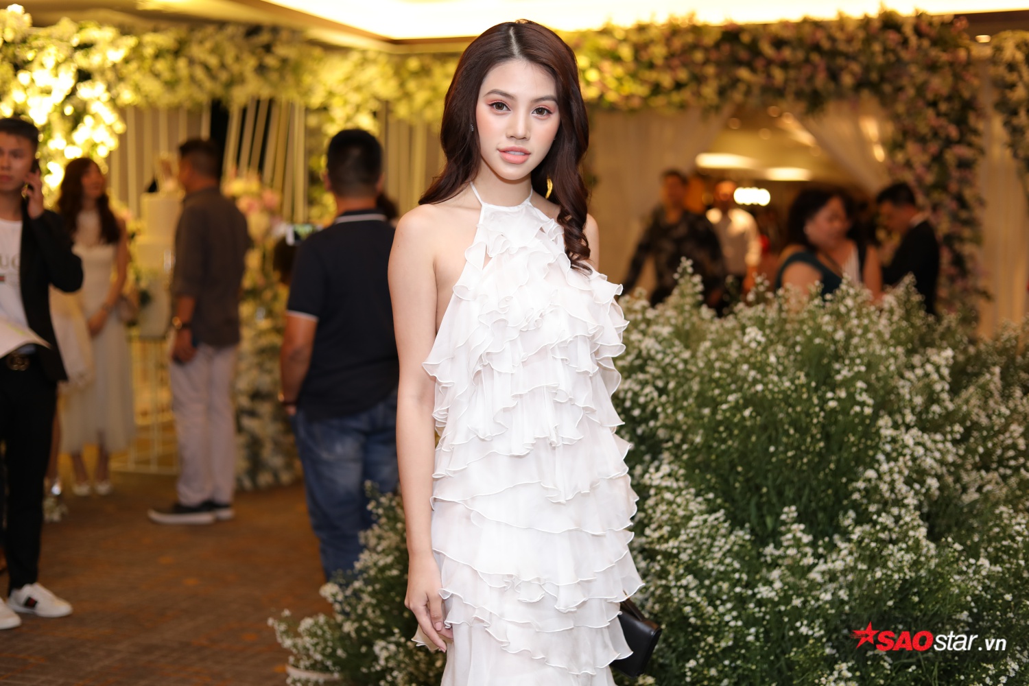 ky duyen lan ngoc va dan sao viet dinh dam xuat hien trong tiec cuoi cua diep lam anh