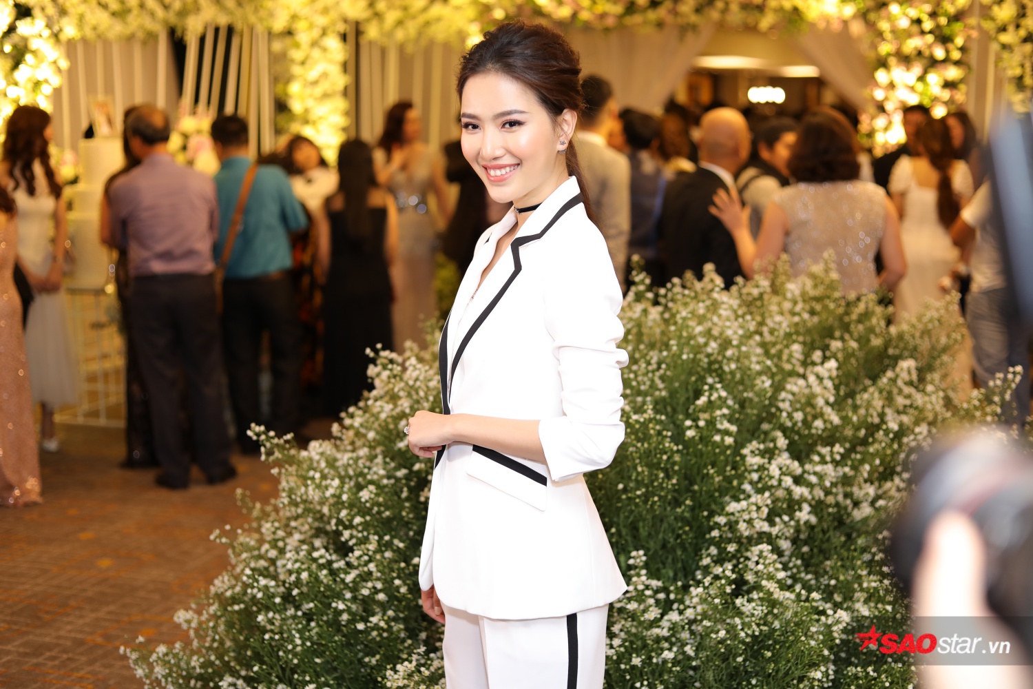 ky duyen lan ngoc va dan sao viet dinh dam xuat hien trong tiec cuoi cua diep lam anh