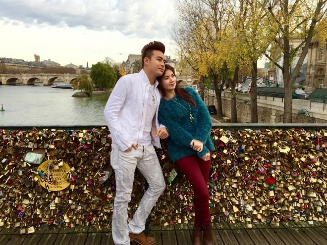 Diễn viên Kha Ly khoe mẹ chồng: 'Tôi năn nỉ lắm, mẹ mới cho rửa chén' dien vien kha ly khoe me chong toi nan ni lam me moi cho rua chen