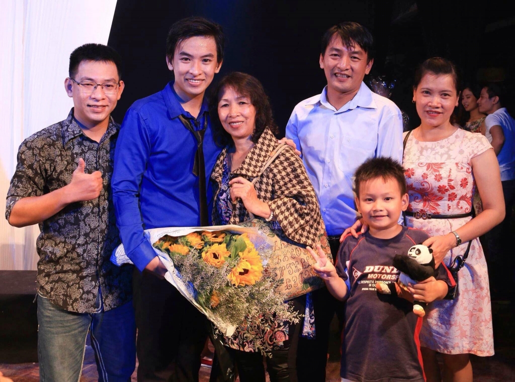 Sao Việt chia sẻ về những hi sinh thầm lặng của mẹ sao viet chia se ve nhung hi sinh tham lang cua me