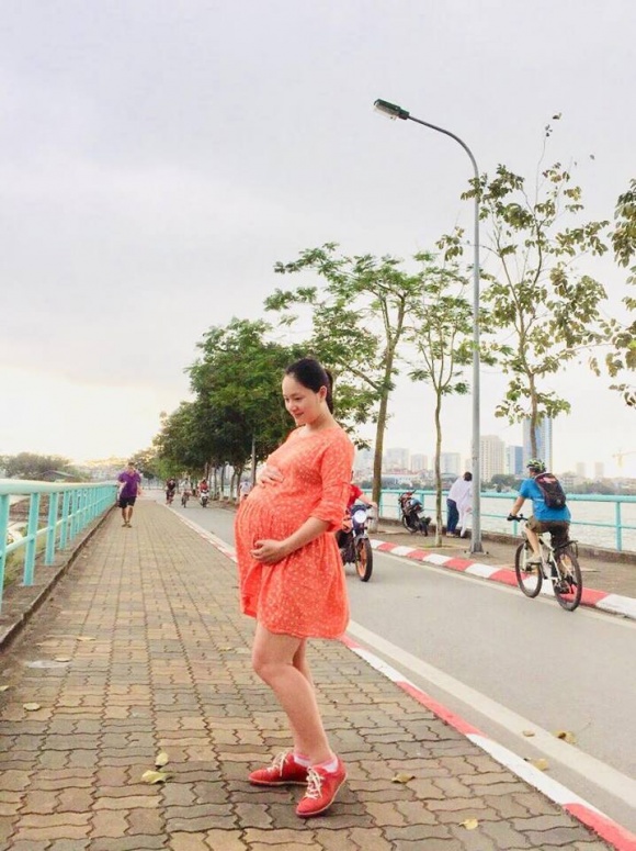 lan phuong da nhan duoc giay dang ky ket hon voi chong tay truoc ngay lam bon