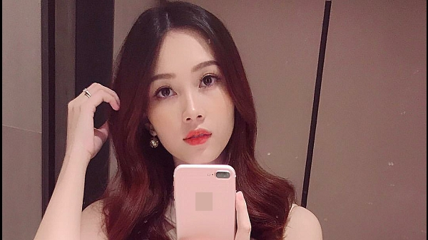 phuong vy idol lien tuc bi huy show va miet thi ngoai hinh sau sinh