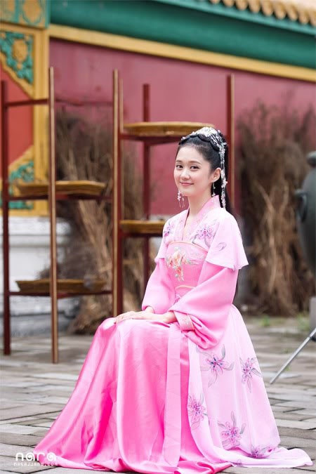 18 nam su nghiep va nhan sac tre mai khong gia cua jang nara