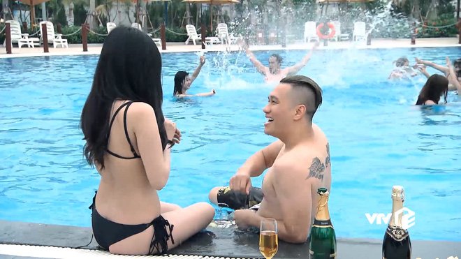 khan gia phat hien dieu bi an sau khi xem xong tap 1 nguoi phan xu tien truyen