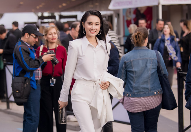tro ve tu cannes nha phuong rang ro don tuoi moi ben hoi ban tham sang