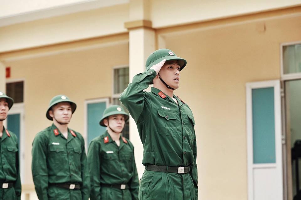 gin tuan kiet sao nhap ngu cam giac chay 10 vong san hoan toan khong nhe nhang nhu xem tren man anh