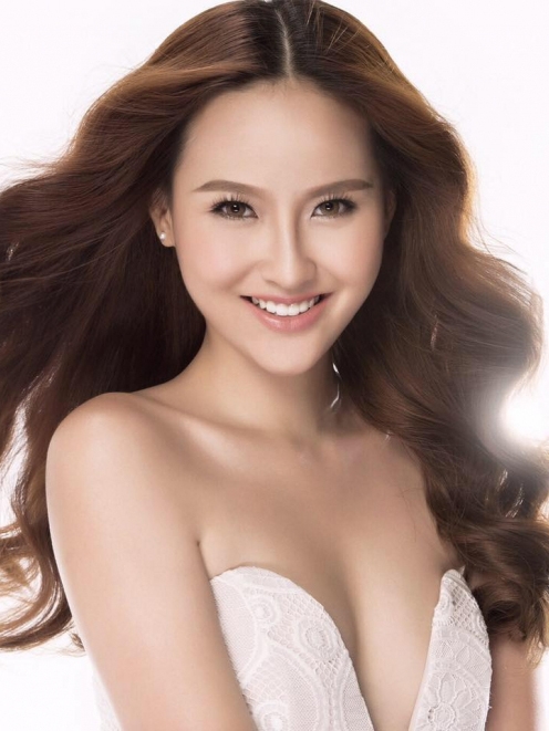 sao viet trung ten ngan xinh dep va than thai khong ai bang