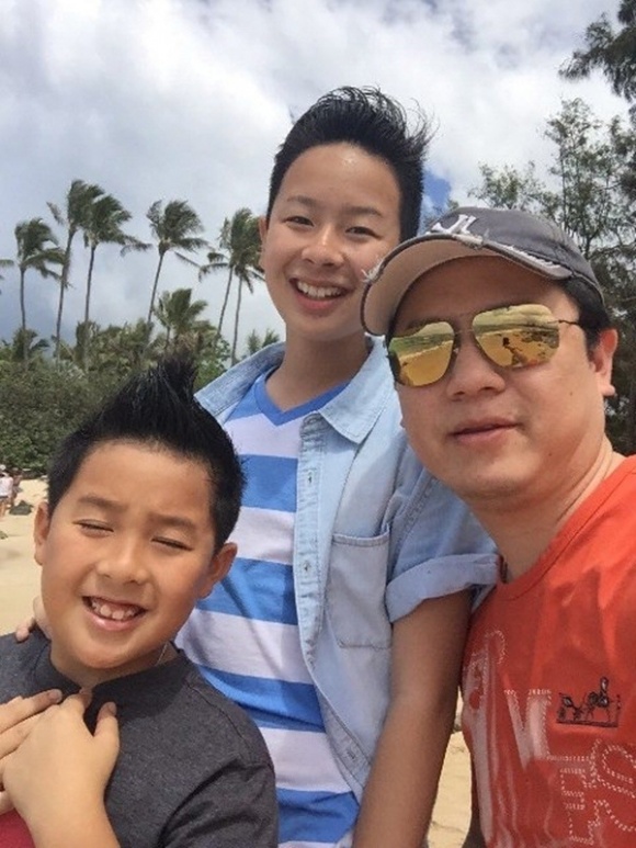 ban trai tin don hoa hau pham huong co gia the khung va quen nhieu my nhan viet