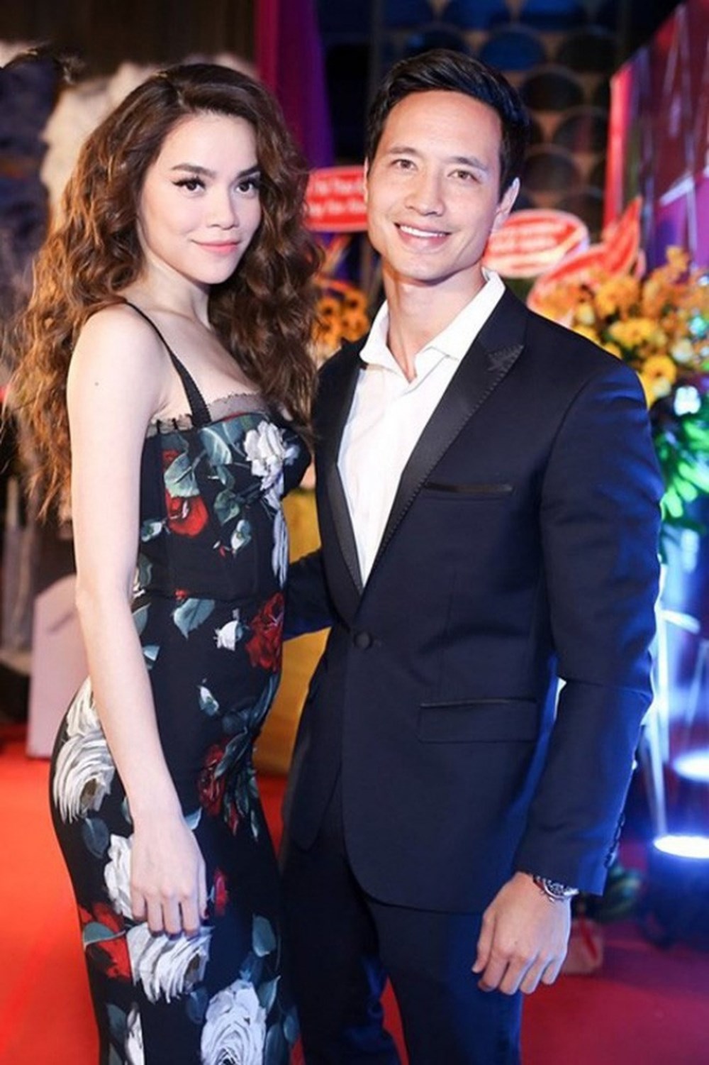 ho ngoc ha xoa voi anh kim ly goi cam trong phong tam
