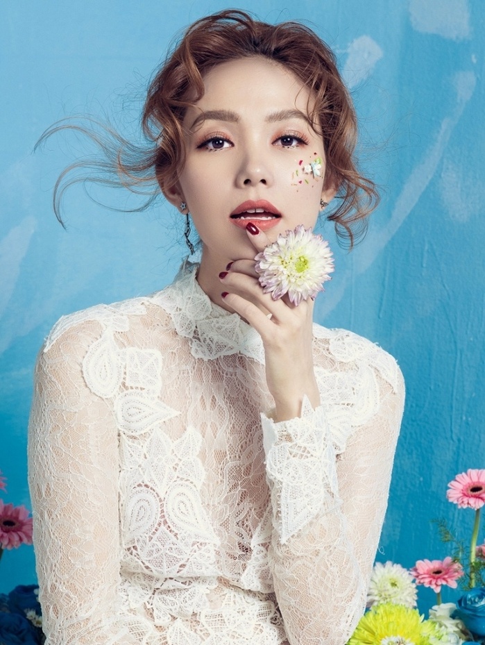 nguoi dep ten hang cua showbiz viet moi nguoi mot ve muoi phan ven muoi
