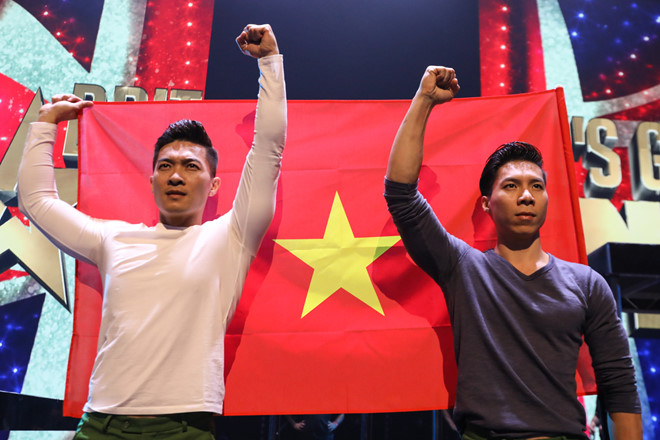 bo truong bo van hoa tang bang khen cho quoc co quoc nghiep