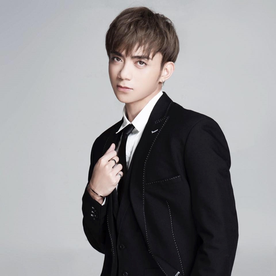 5 ca si 9x so huu nhung thanh tich dang ne cua showbiz viet