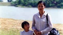 Bỏ ngang sự nghiệp để lo cho gia đình, cuộc sống của diễn viên Thúy Hà giờ ra sao?