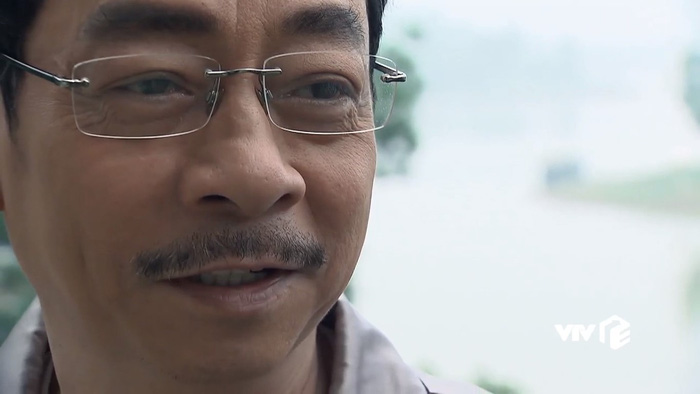 vi thanh nguoi phan xu tien truyen va khi khan gia o chieu duoi