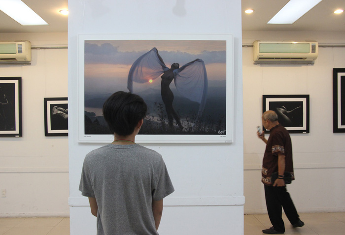 thai phien nhiep anh khoa than dau la hoa thom dau la co dai