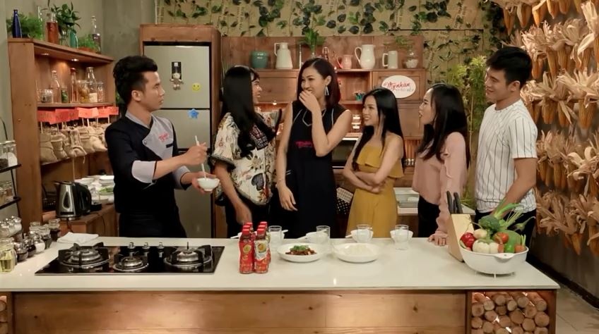 my nhan vao bep tap 107 hoang nhan va dieu ngoc an com truoc keng