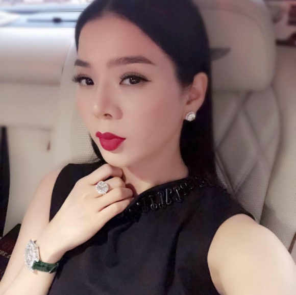 nhung nguoi khong doi troi chung voi ha ho thi lai co moi quan he kha than thien voi le quyen