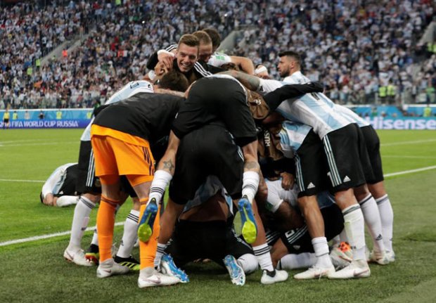 bao chi the gioi noi gi khi argentina thoat cu tu ngoan muc