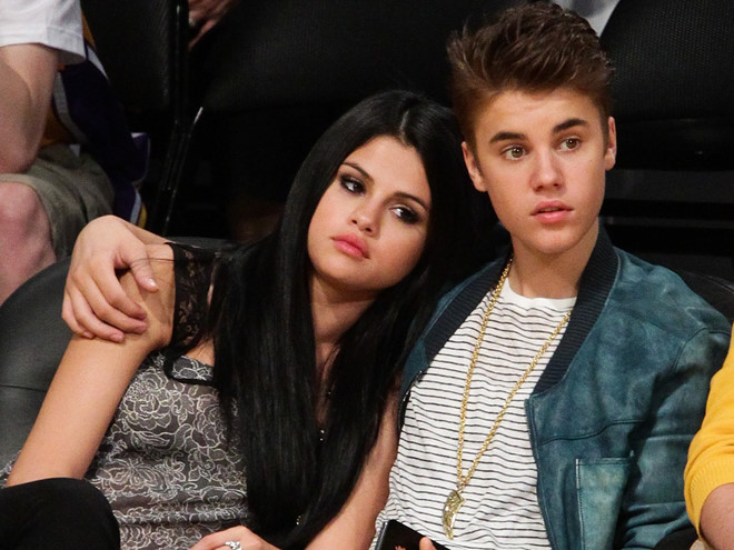 selena gomez phan ung ra sao truoc tin justin bieber dinh hon