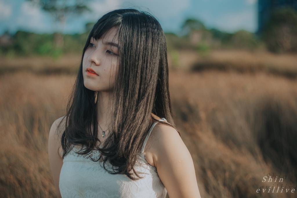 bo anh dep nhu mot thuoc phim cua nu sinh phu quoc tha dang giua dong co