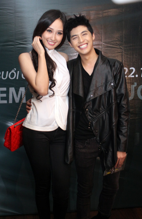 showbiz vo oa khi noo phuoc thinh va mai phuong thuy bi fan loi ra anh sang moi tinh 6 nam bi mat