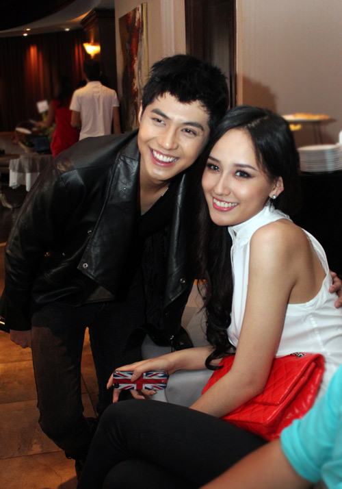 showbiz vo oa khi noo phuoc thinh va mai phuong thuy bi fan loi ra anh sang moi tinh 6 nam bi mat