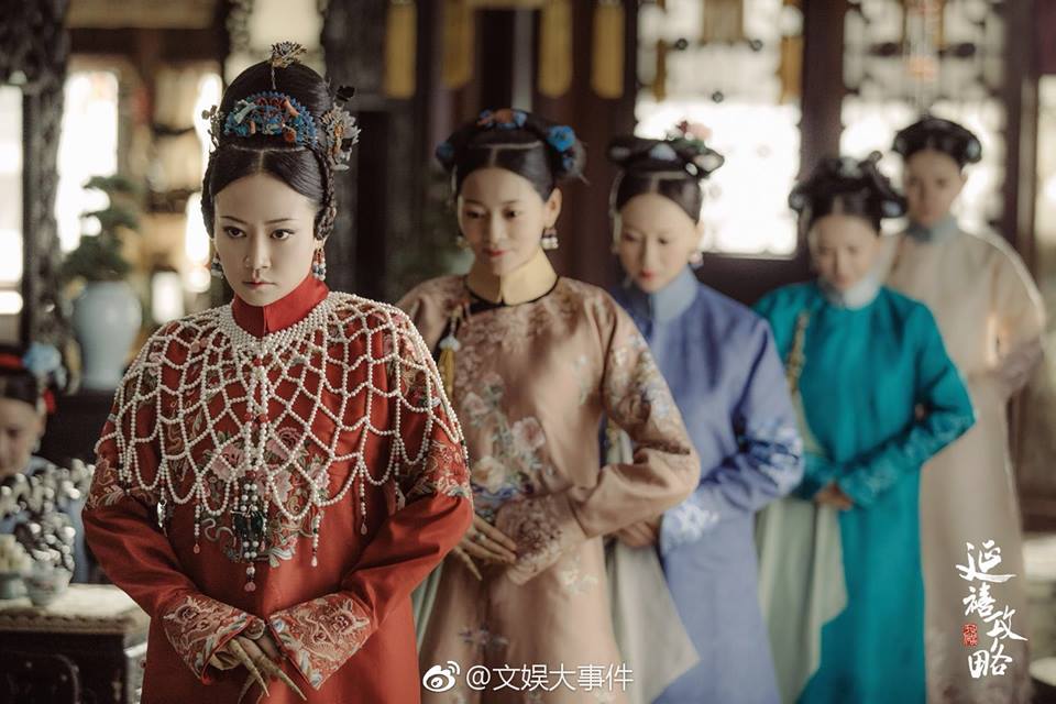 san trong dien hi cong luoc khien fans khong nhin duoc cuoi