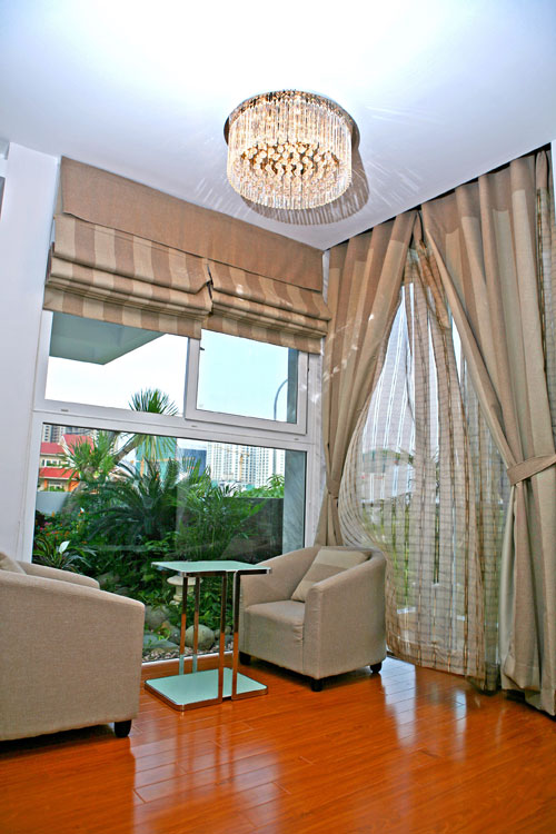 Đừng tưởng đi dép tổ ong là nghèo, Quyền Linh sở hữu gia sản 'khủng' bậc nhất trong giới MC Việt dung tuong di dep to ong la ngheo quyen linh so huu gia san khung bac nhat trong gioi mc viet