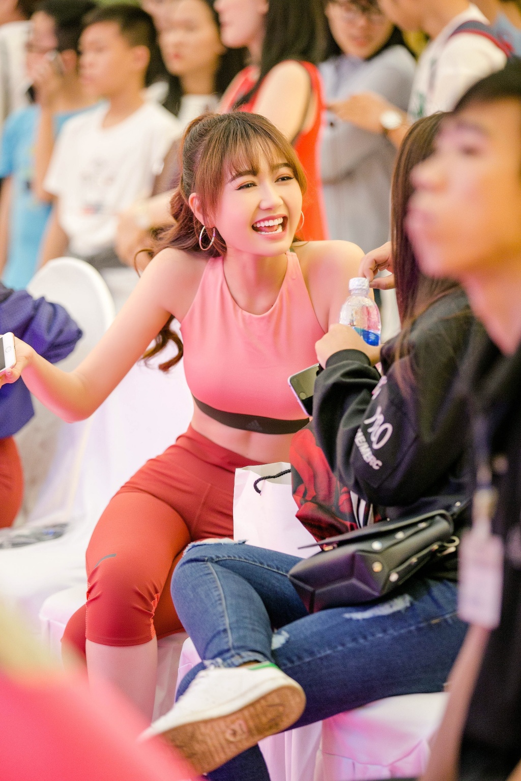 Gu thời trang trẻ trung, đẹp và không hề đắt đỏ của Nhung Gumiho gu thoi trang tre trung dep va khong he dat do cua nhung gumiho