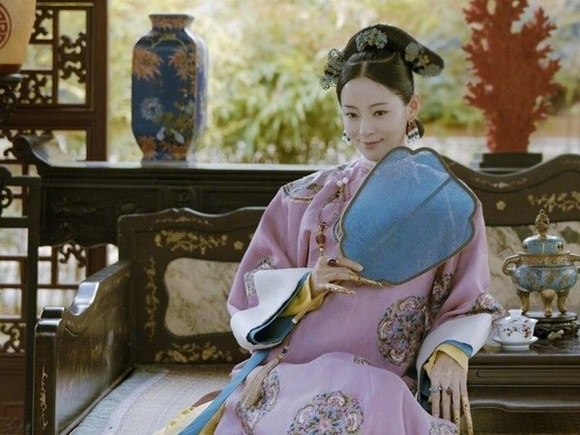doi tu trong sach va to am dang nguong mo cua phi tan ca nam tron ngu voi vua trong dien hi cong luoc