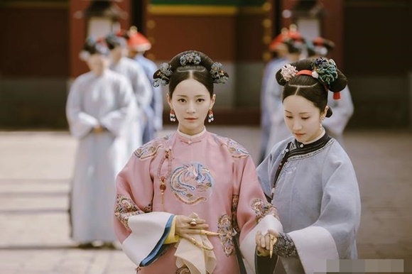 doi tu trong sach va to am dang nguong mo cua phi tan ca nam tron ngu voi vua trong dien hi cong luoc