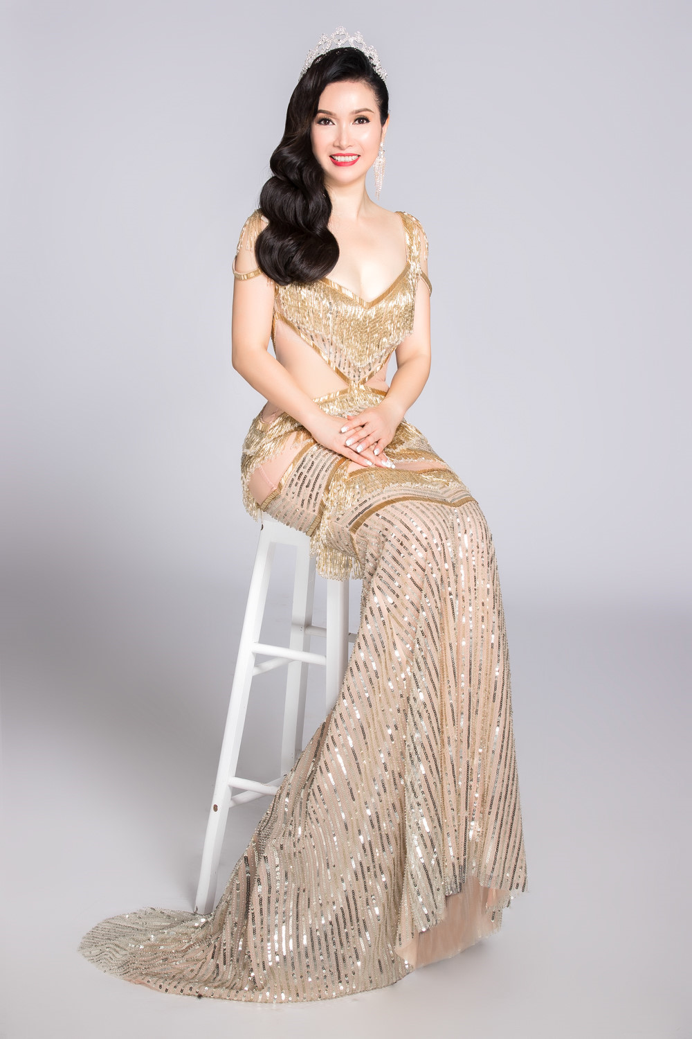 hon nhan cac hoa hau viet nam nguoi vien man nguoi gay do
